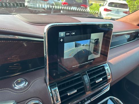 Used 2018 Lincoln Navigator Black Label w/ Cargo Package AWD/4WD image 20