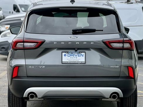 Used 2024 Ford Escape Active AWD/4WD image 4