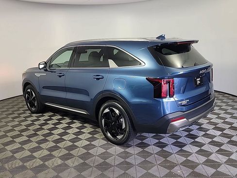 Used 2025 Kia Sorento SX Prestige AWD/4WD image 11