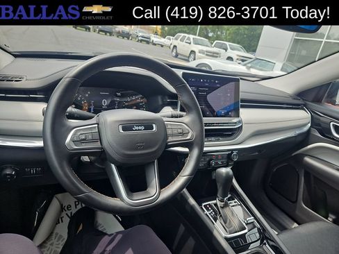Used 2022 Jeep Compass Limited AWD/4WD image 21