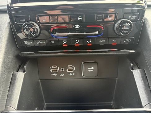 New 2025 Jeep Grand Cherokee L Limited image 33