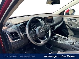 Used 2023 Nissan Rogue SV video 2