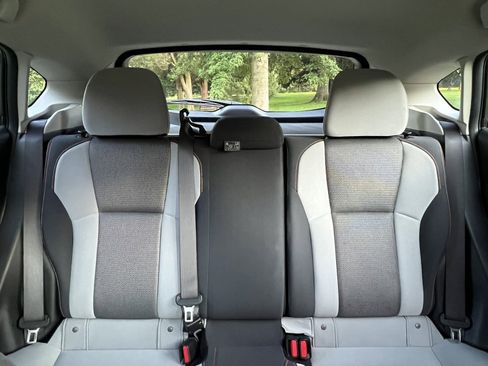 Used 2023 Subaru Crosstrek 2.0i Premium image 18