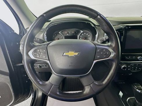 Used 2018 Chevrolet Traverse Premier image 12