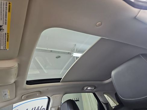 Used 2017 Cadillac XT5 Premium Luxury AWD/4WD image 35