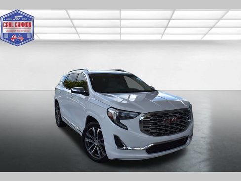 Used 2018 GMC Terrain Denali w/ Advanced Safety Package FWD image 1