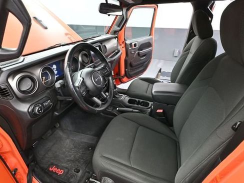 Used 2020 Jeep Gladiator Sport w/ Quick Order Package 24S AWD/4WD image 24