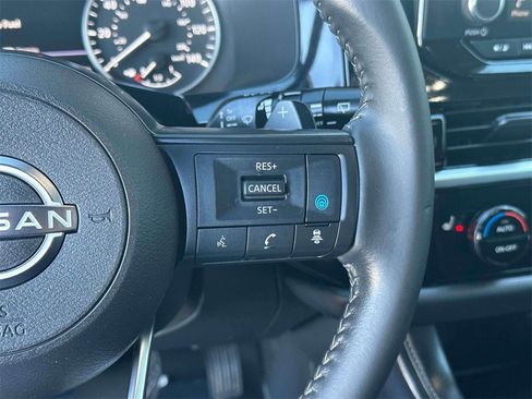 Certified 2024 Nissan Pathfinder SV w/ Black Appearance Package image 23