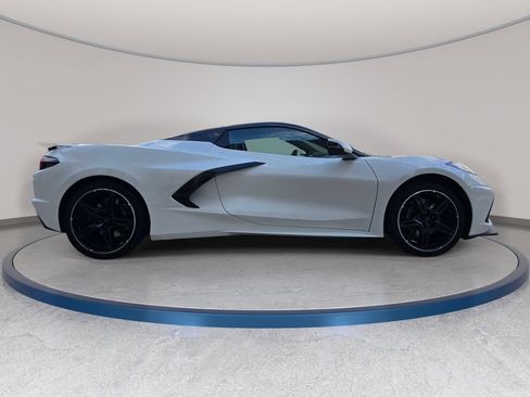 Used 2025 Chevrolet Corvette Stingray Preferred Conv w/ Z51 Performance Package RWD image 5