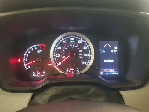 Certified 2022 Toyota Corolla Cross L AWD/4WD image 22