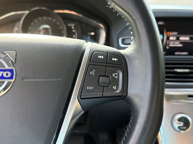 Used 2017 Volvo XC60 T6 Dynamic w/ Preferred Option Package AWD/4WD image 13