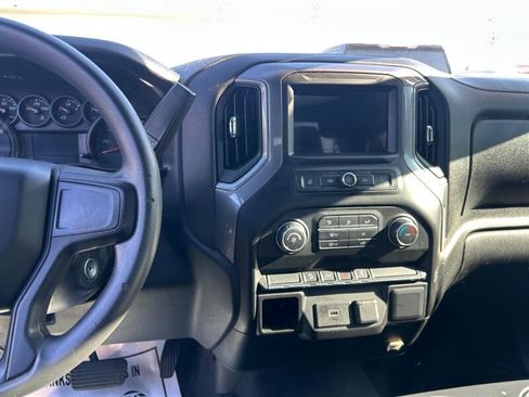 Used 2019 Chevrolet Silverado 1500 Custom Trail Boss w/ Custom Convenience Package AWD/4WD image 15