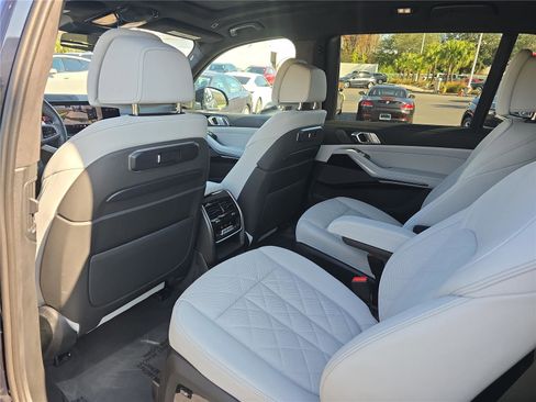 Used 2024 BMW X7 xDrive40i w/ M Sport Package image 14