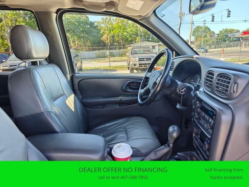 Used 2004 Chevrolet TrailBlazer 4WD w/ LT Preferred Equipment Group image 16