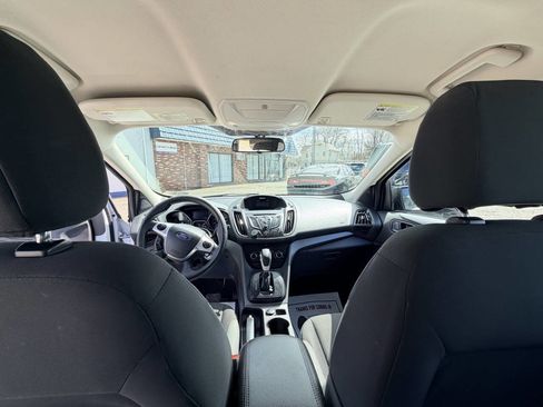 Used 2015 Ford Escape S image 22