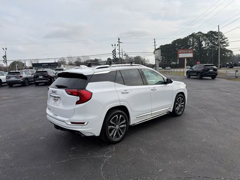 Used 2019 GMC Terrain Denali w/ LPO, 'HIT The Road' Package image 5