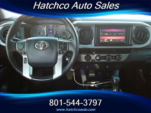Used 2017 Toyota Tacoma SR5 w/ Tow Package image 23