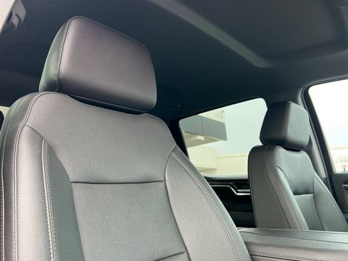 Used 2023 GMC Sierra 1500 SLT w/ SLT Premium Package image 21