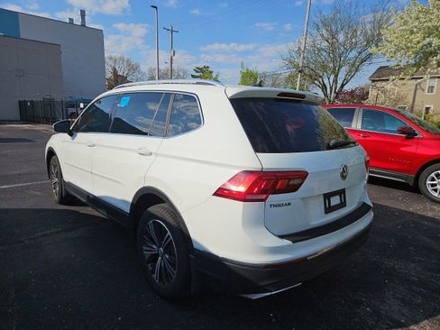 Used 2018 Volkswagen Tiguan SEL image 3
