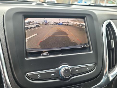 Used 2022 Chevrolet Equinox LT image 10