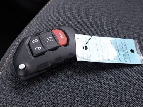 New 2025 Jeep Wrangler Sport S image 29