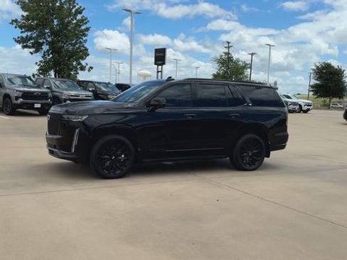 Used 2023 Cadillac Escalade Premium Luxury w/ LPO, Illumination Package AWD/4WD image 5
