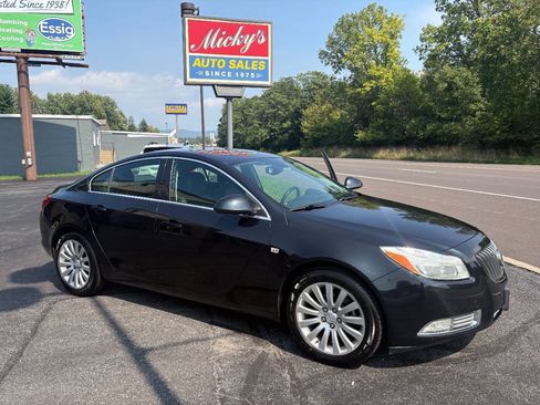 Used 2011 Buick Regal CXL w/ RL2 Preferred Equipment Group FWD image 1