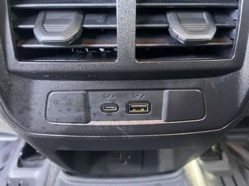 Used 2024 Chevrolet Colorado ZR2 w/ ZR2 Convenience Package III AWD/4WD image 11