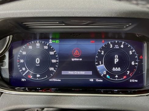 Used 2021 Land Rover Range Rover Evoque R-Dynamic SE image 18