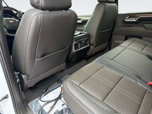 New 2026 Chevrolet Silverado 3500 High Country w/ High Country Premium Package AWD/4WD image 15