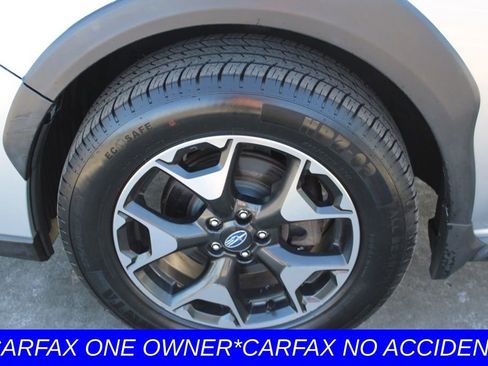 Used 2019 Subaru Crosstrek 2.0i Premium image 12