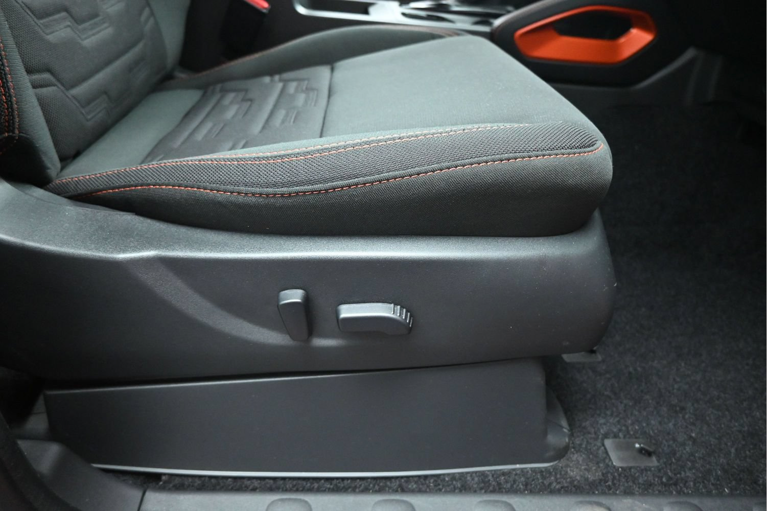 Certified 2025 Nissan Frontier PRO-4X w/ Interior Protection Package AWD/4WD image 15