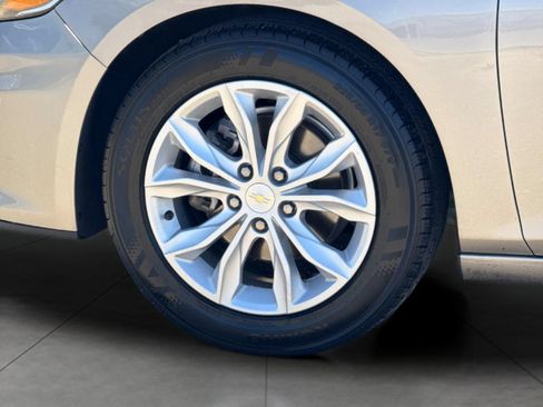 Used 2024 Chevrolet Malibu LT FWD image 23
