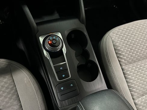 Used 2021 Ford Escape SE w/ Convenience Package image 10