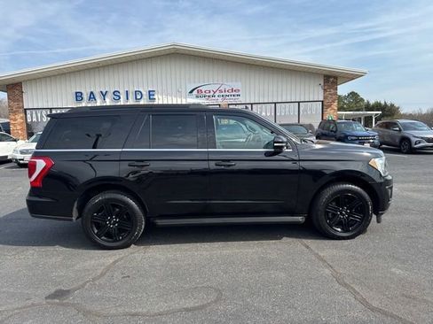 Used 2020 Ford Expedition XLT w/ Black Accent Package image 8