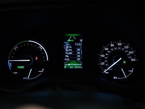 Used 2024 Toyota Sienna XSE w/ XSE Plus Package FWD image 17