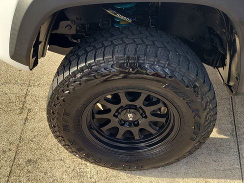 Used 2021 Toyota Tacoma image 10