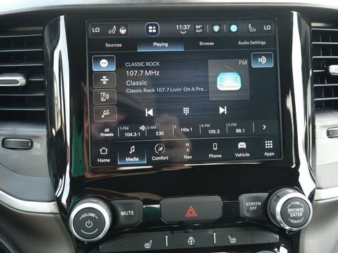 Used 2022 RAM 1500 Big Horn AWD/4WD image 19