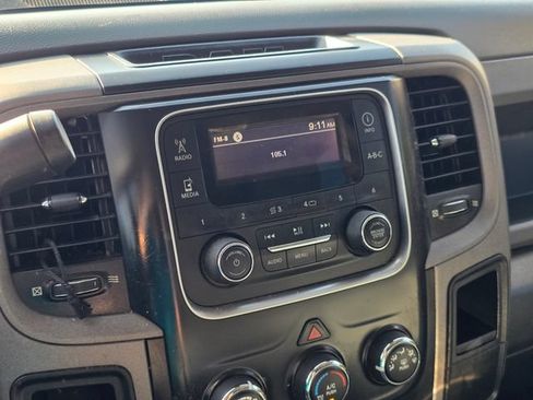 Used 2018 RAM 2500 Tradesman w/ Chrome Appearance Group AWD/4WD image 22