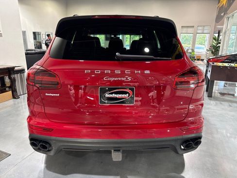 Used 2017 Porsche Cayenne S AWD/4WD image 5