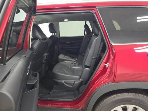 Used 2025 Toyota Grand Highlander AWD image 7