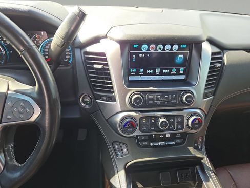 Used 2019 Chevrolet Suburban Premier w/ Premier Plus Edition AWD/4WD image 9