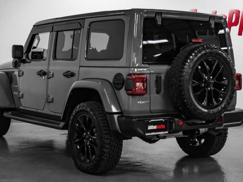Used 2021 Jeep Wrangler Unlimited Sahara AWD/4WD image 13