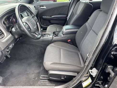 Used 2022 Dodge Charger SXT w/ Blacktop Package RWD image 17