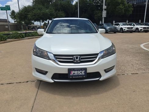 Used 2015 Honda Accord EX-L image 2