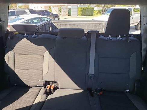 Used 2024 Chevrolet Silverado 2500 Custom w/ Custom Value Package image 5