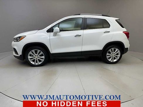 Used 2019 Chevrolet Trax Premier AWD/4WD image 2