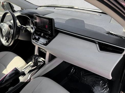 Used 2022 Toyota Corolla Cross LE FWD image 20