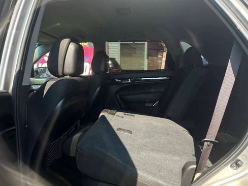 Used 2015 Kia Sorento LX AWD/4WD image 19