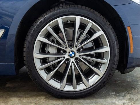 Certified 2022 BMW 540i xDrive w/ Convenience Package image 30